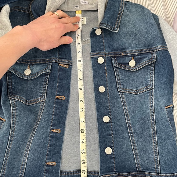 Denim jacket/hoody ladies size small. Never worn. - Picture 8 of 8